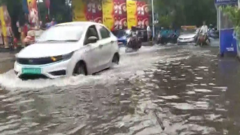 India News | Kolkata: Heavy Torrential Rains Lead to Waterlogging; Howrah, Sealdah Yards and Car-sheds Submerged