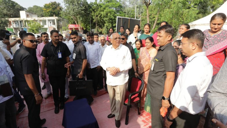 India News | Gujarat CM Patel Visits Bhadrakali Mataji Temple, Participates in Cleanliness Drive Under 'Swachhata Hi Seva'