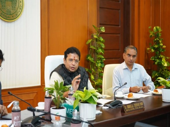 LatestLY - Business - News Image