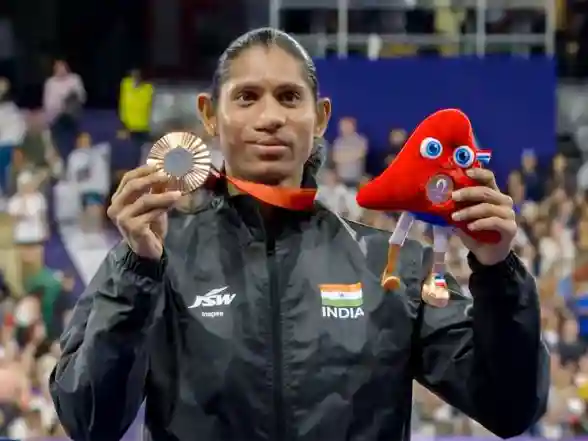 Sports News | World Para Athletics Championships: Deepthi Jeevanji Qualifies for Finals of Women's 400m T20