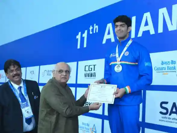 Sports News | Asian Aquatics Championships: Srihari Nataraj Wins 2 Medals to Open India's Tally