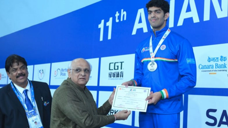 Sports News | Asian Aquatics Championships: Srihari Nataraj Wins 2 Medals to Open India's Tally