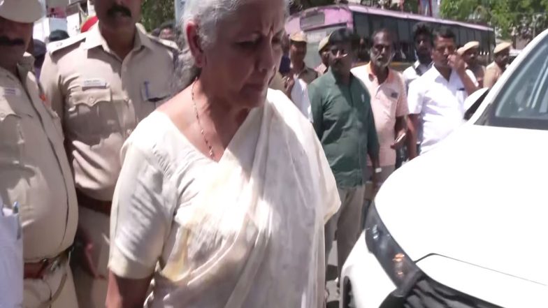 India News | Tamil Nadu Stampede: Union Ministers Nirmala Sitharaman, L Murgan Visit Injured at Karur Hospital