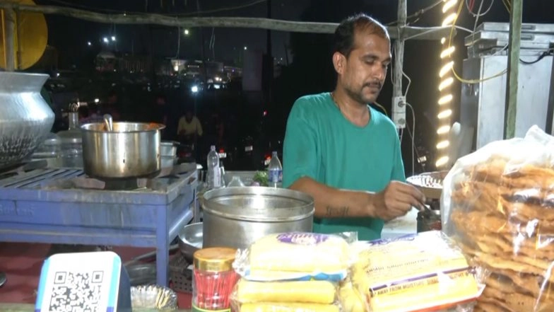 Entertainment News | Food Stalls Allowed to Remain Open Till Early Morning in Gujarat During Navratri; Vendors Hail Government Move
