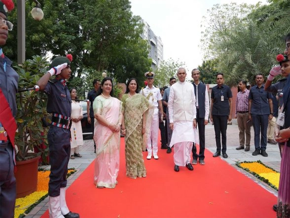 LatestLY - Business - News Image