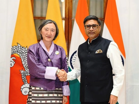 World News | India, Bhutan Sign MoU to Establish First Cross-border Railway Links