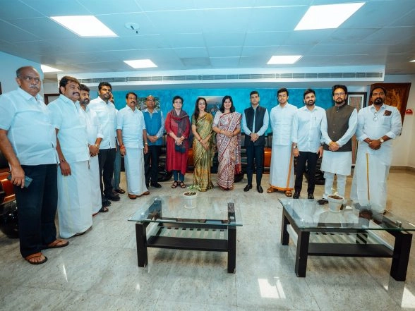 LatestLY - Politics - News Image