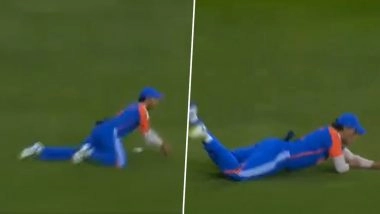 Abhishek Sharma Catch Drop Video: Watch Indian Fielder Misjudge Opportunity to Dismiss Sahibzada Farhan During IND vs PAK Asia Cup 2025 Super 4 Match