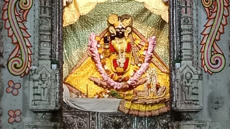 Vrindavan: Banke Bihari Temple To Stop 'VIP Darshan', Remove VIP Gallery Days After Clash Between Devotees and Security Guards