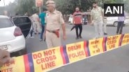Delhi Police Encounter With Gogi Gang in Rohini, Arrests 3 Armed Criminals Out of 5 (Watch Videos)