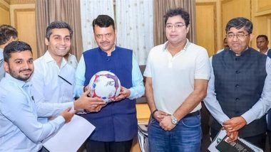 Devendra Fadnavis Confirms Lionel Messi's Visit to Maharashtra on December 14, Chief Minister Receives Signed Football From Argentine Legend (See Pic)