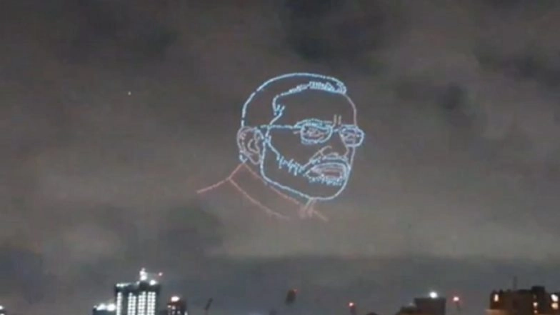 PM Narendra Modi 75th Birthday Celebrations: Night Sky Over Mumbai's Nariman Point Illuminates With Vibrant Colours During Drone Show Organised To Celebrate Prime Minister's Birthday (Watch Video)
