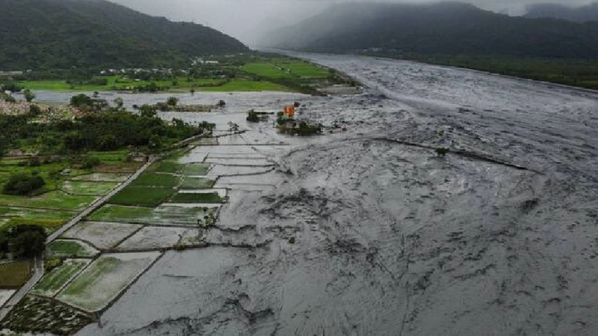 Super Typhoon Ragasa Update: 14 Dead, 18 Injured Due to Heavy Rainfall in Taiwan (See Pics and Videos)