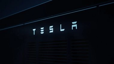 Tesla Share Price Dips 3.54% as Shareholders Approve Elon Musk’s Record USD 1 Trillion Pay Package
