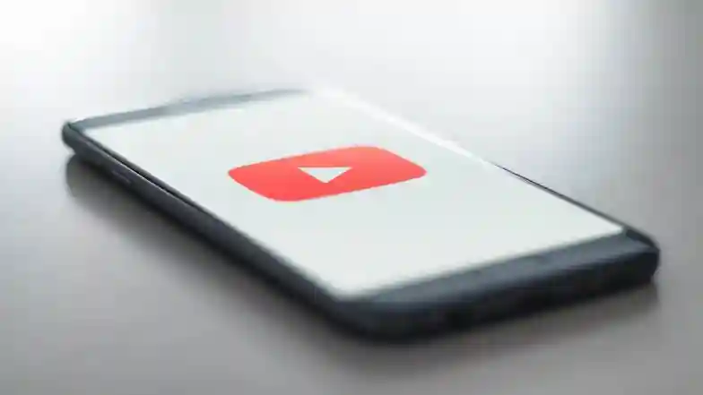 YouTube Now Offers a 'Hide' Feature for End Screens for a Cleaner Viewing Experience! 🤔
