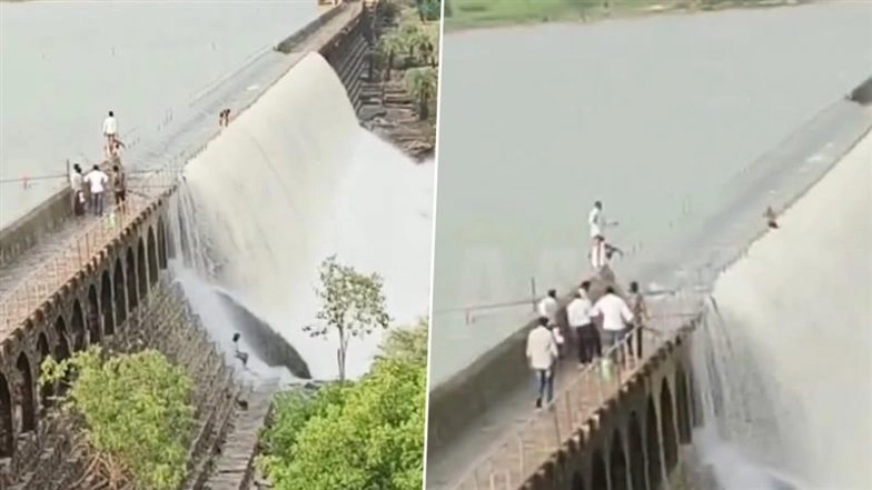 Sawai Madhopur Horror: Youth Attempts Risky Stunt on Overflowing Dheel Dam for Social Media Reel, Loses Balance and Gets Swept Away in Strong Current (Watch Video)