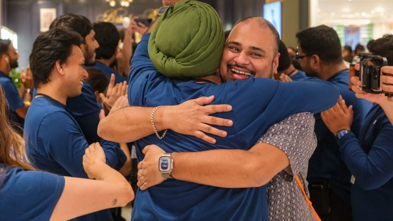 Tim Cook Announces New Apple Stores in Bengaluru and Pune After Mumbai and Delhi