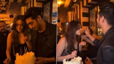 'Saiyaara' Fame Aneet Padda Rings in 23rd Birthday With Rumoured Beau Ahaan Panday in London; Couple’s Cake-Cutting Video Goes Viral (Watch)