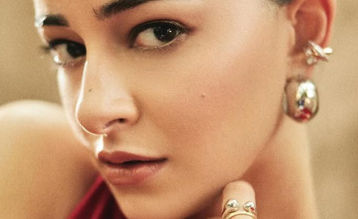 Ananya Panday Birthday Special: Top 8 Vacation Outfits in Her Casual Cool Fashion Vibe