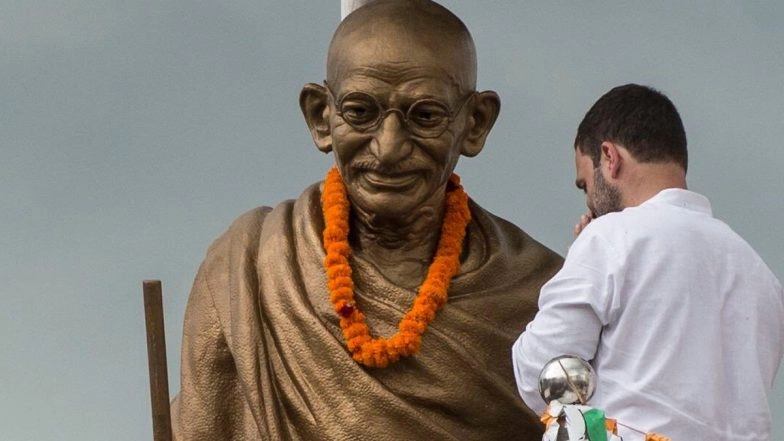 Gandhi Jayanti, Lal Bahadur Shastri Birth Anniversaries: Congress Leader Rahul Gandhi and Priyanka Gandhi Pay Tributes to Mahatma Gandhi, Former PM