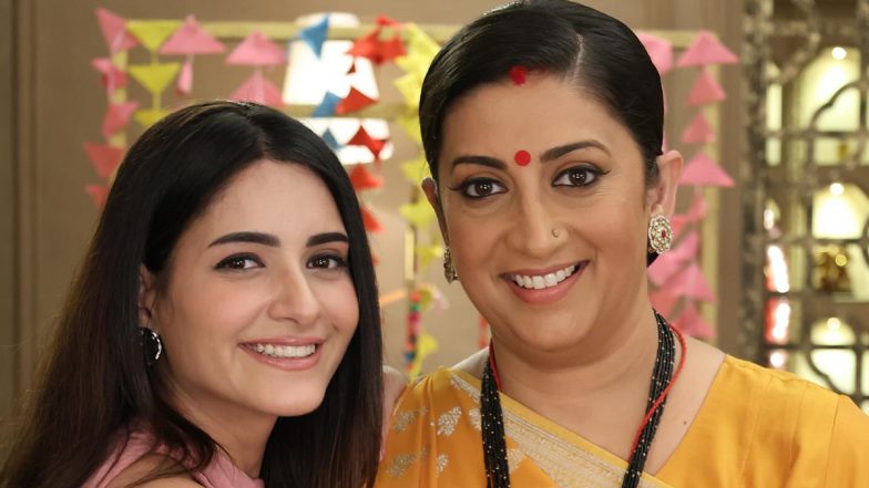‘Kyunki Saas Bhi Kabhi Bahu Thi Season 2’: Paridhi Aka Shagun Sharma Shares BTS Pics With Co-Star Smriti Irani, Says ‘We Do Get Along’