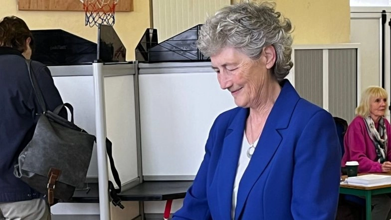 Ireland Presidential Election 2025: Left-Wing Leader Catherine Connolly Set To Become Next President After Rival Heather Humphreys Concedes Defeat
