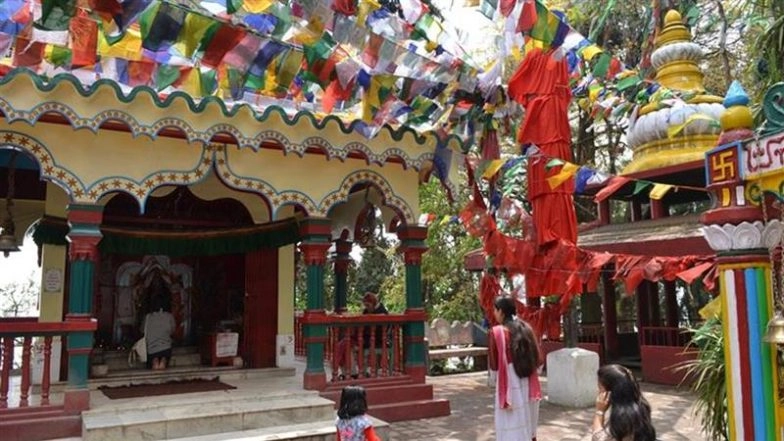 Mahakal Temple in West Bengal&rsquo;s Darjeeling Bans Short Skirts, Offers Ghagra Rentals at INR 25