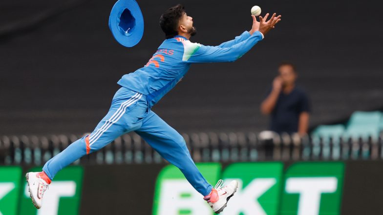 Shreyas Iyer Hospitalised Following Injury During IND vs AUS 3rd ODI 2025 Match, BCCI Medical Team Monitoring His Condition: Sources