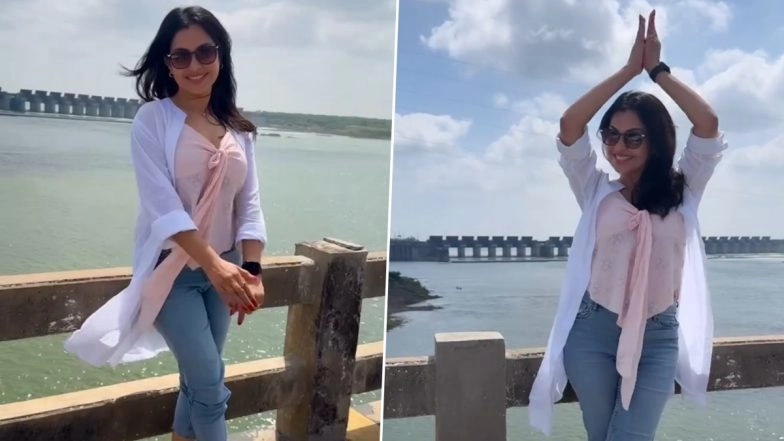 &lsquo;Bhabiji Ghar Par Hai&rsquo; Actress Shubhangi Atre Gets Nostalgic As She Returns to Her Village Near Indore After 25 Years, Shares Emotional Homecoming Video (Watch)