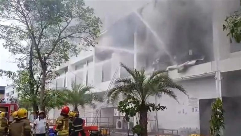 Navi Mumbai Fire: Blaze Erupts at Swiggy Instamart Kitchen in Maharashtra, Video Shows Firefighting Operation