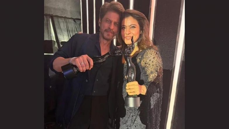 Filmfare Awards 2025: Shah Rukh Khan Reveals Kajol Travelled to Ahmedabad Despite Being Unwell To Recreate Their '90s Romance on Stage – Here’s What Happened