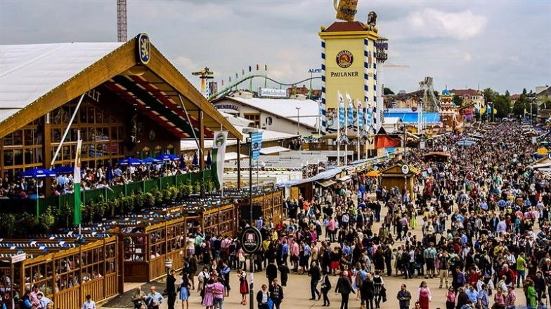 Oktoberfest 2025 in Munich Closed: Site of Germany’s Iconic Beer Festival Shut After Bomb Threat and Explosion Rocks City