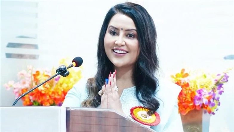 ‘Sanjay Raut Ki Har Baat Bina Sar-Pair Ki Hoti Hai’: Amruta Fadnavis Rebuts Shiv Sena Leader’s ‘Picnic’ Remark; Defends Devendra Fadnavis’ Davos 2026 Visit for Maharashtra Investments (Watch Video)