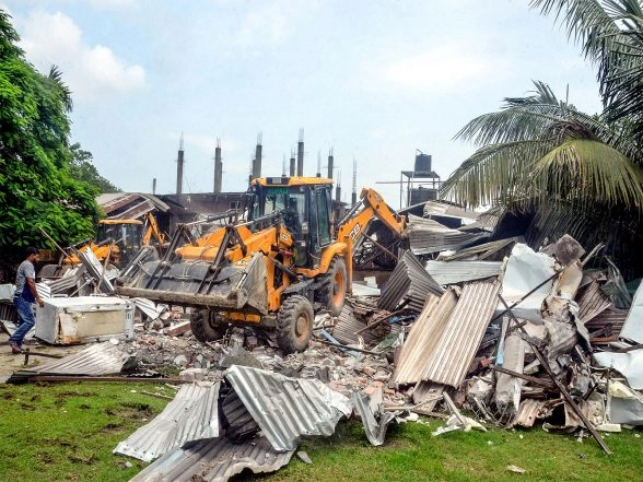 LatestLY - Business - News Image