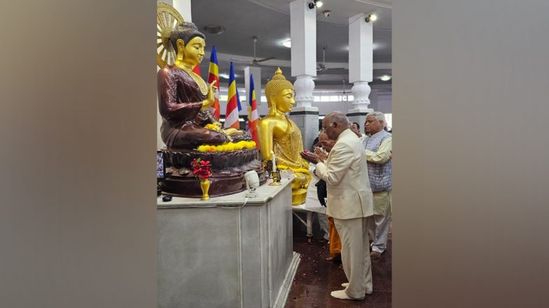 India News | Former President Ram Nath Kovind Visits Deekshabhoomi; Pays Tributes to Lord Buddha, BR Ambedkar