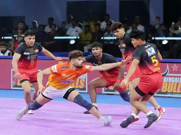 Sports News | PKL: Bengaluru Bulls Tamed in Tie-breaker Thriller; Puneri Paltan on Top of Points Table