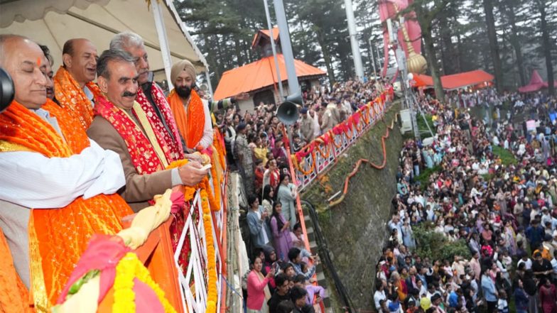 India News | 'Embodies Victory of Virtue over Vice': Himachal CM Sukhu Pays Obeisance at Shri Hanuman Temple During Dussehra