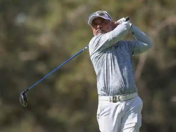 Sports News | Indian Veteran Gangjee Well Placed for International Series Charge After Rain-affected First Round in Jakarta
