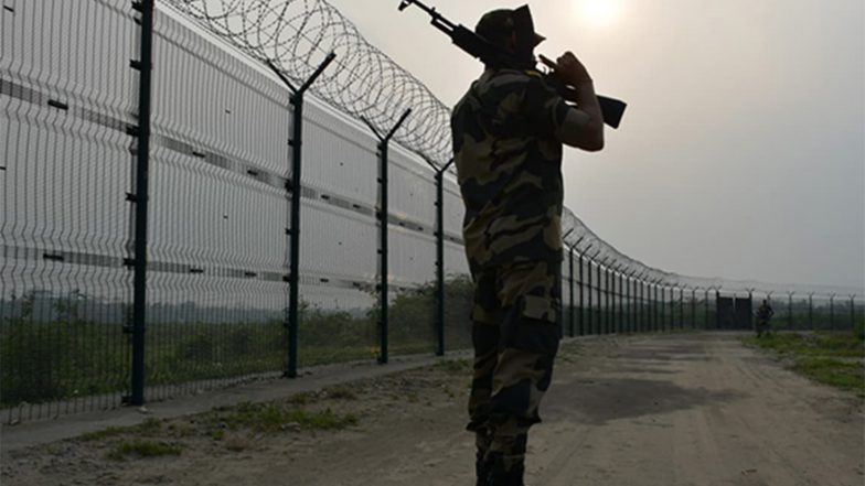 India News | Punjab Police, BSF Apprehend Two Criminals with Pistols in Ferozepur