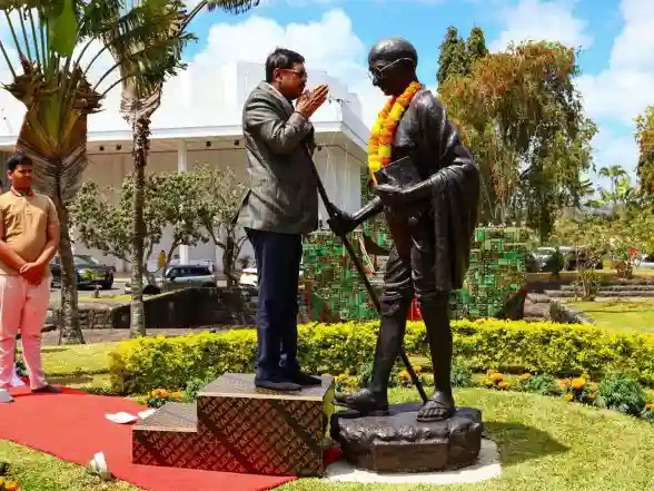 India News | CJI Gavai Participates in Gandhi Jayanti Celebrations in Mauritius