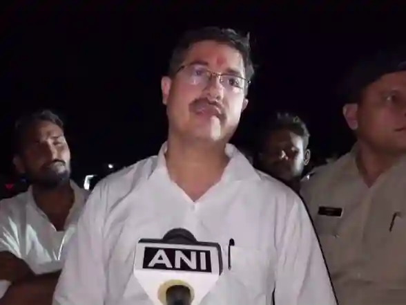 India News | MP: 5 Girls; 3 Boys Among 11 Dead in Khandwa After Tractor Trolley Drowns in Abna River