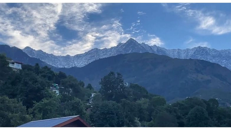 India News | Himachal Pradesh: Dhauladhar Mountain Range Receives Snowfall, Temperature Dips