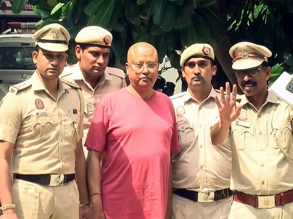 LatestLY - Politics - News Image