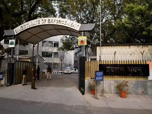 India News | ED Raids Sravanthi Group Promoter, Uncovers Property Deeds, Loan Assignments Linked to Rs 346-cr Bank Fraud