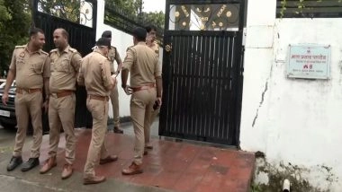 India News | UP: Police Personnel Deployed Outside Mata Prasad Pandey's Residence in Lucknow Amid Plans to Visit Bareilly