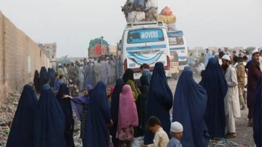 World News | Pakistani Forces Shut Afghan Refugee Camps in Balochistan, 13,500 Expelled Cross into Afghanistan