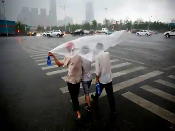 World News | Southern China Braces for 'strongest' Storms as Typhoon Matmo Landfall Nears