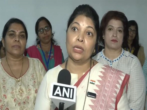 India News | Goa CM's Wife Expresses Gratitude to Amit Shah for 'Mhaje Ghar Yojana' Launch | LatestLY