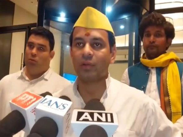 LatestLY - Politics - News Image