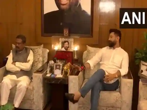 India News | Dharmendra Pradhan, Chirag Paswan Meet to Discuss Seat Sharing Arrangement for Bihar Polls